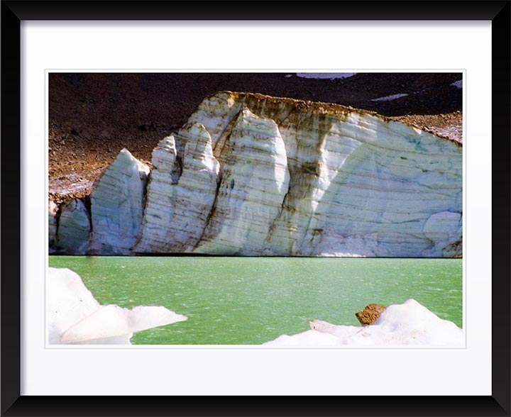 "Berg Striations" by Robert Manno Photography