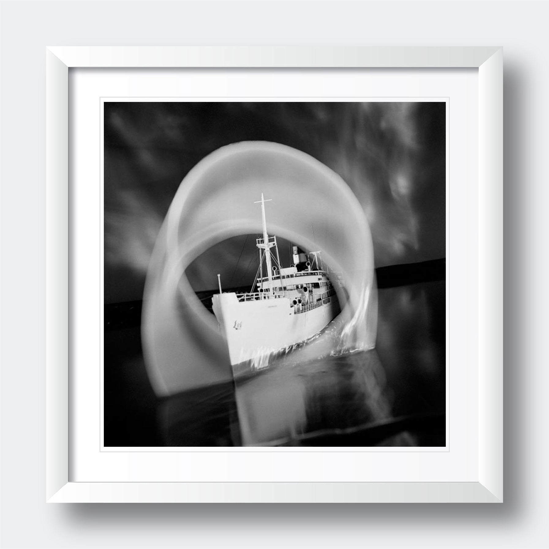 "Wang Chung Points on The Curve" - Photographic Wall Art
