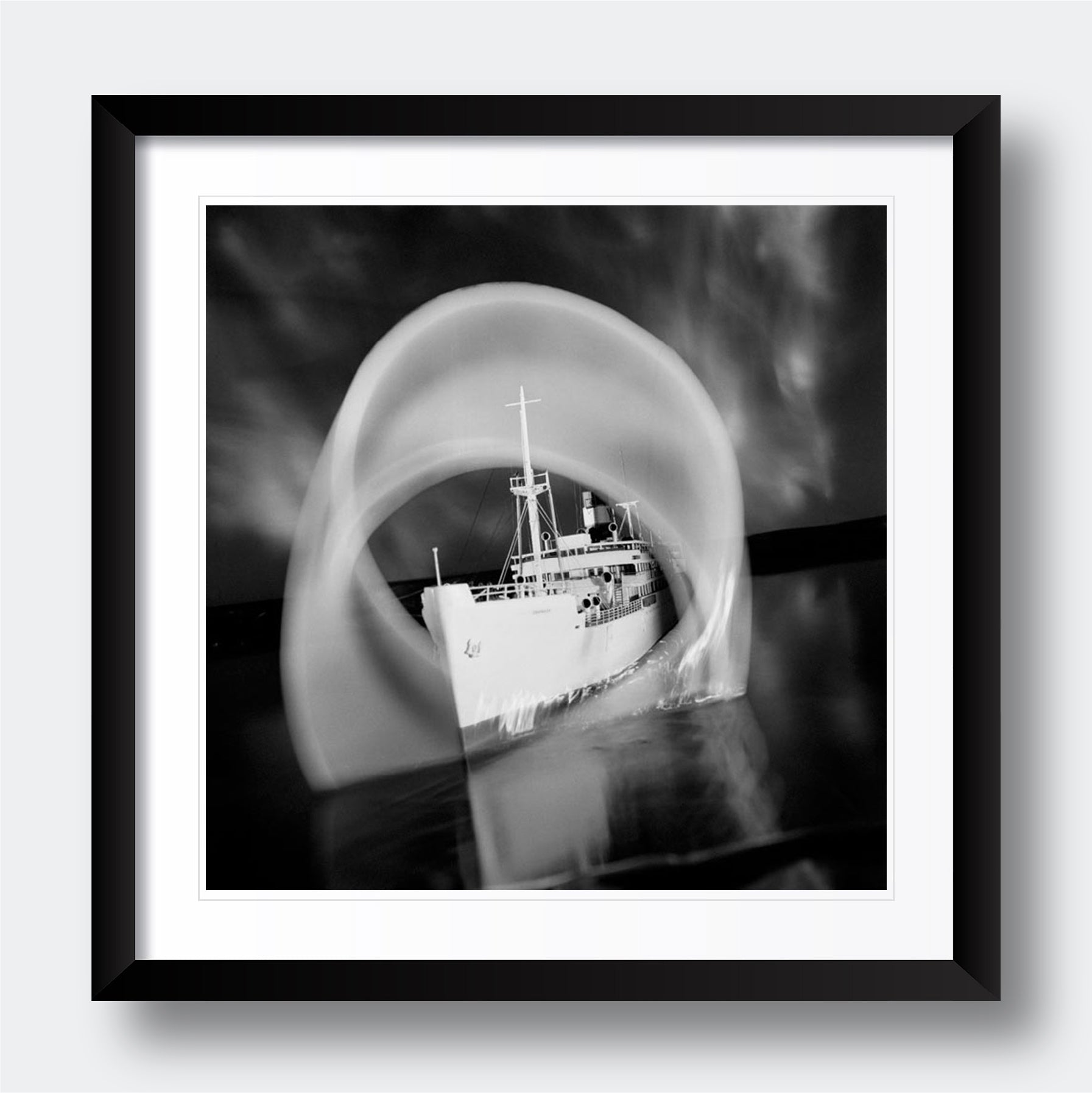 "Wang Chung Points on The Curve" - Photographic Wall Art